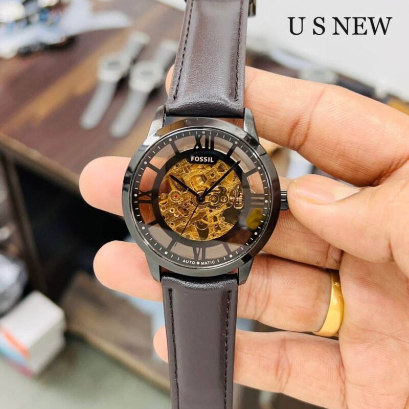 Fossil Mechanical Chase Timer https://watchstoreindia.com/