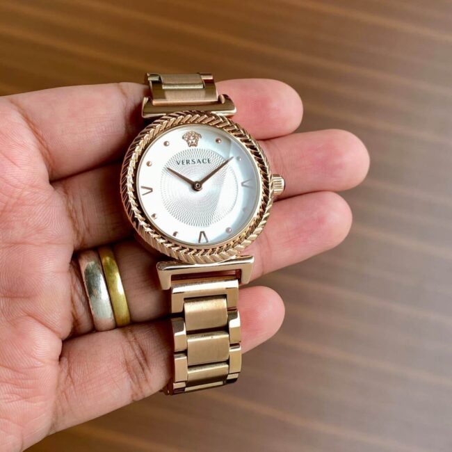 versace watch for women white dial https://watchstoreindia.com/Shop/versace-watch-for-women-34mm/