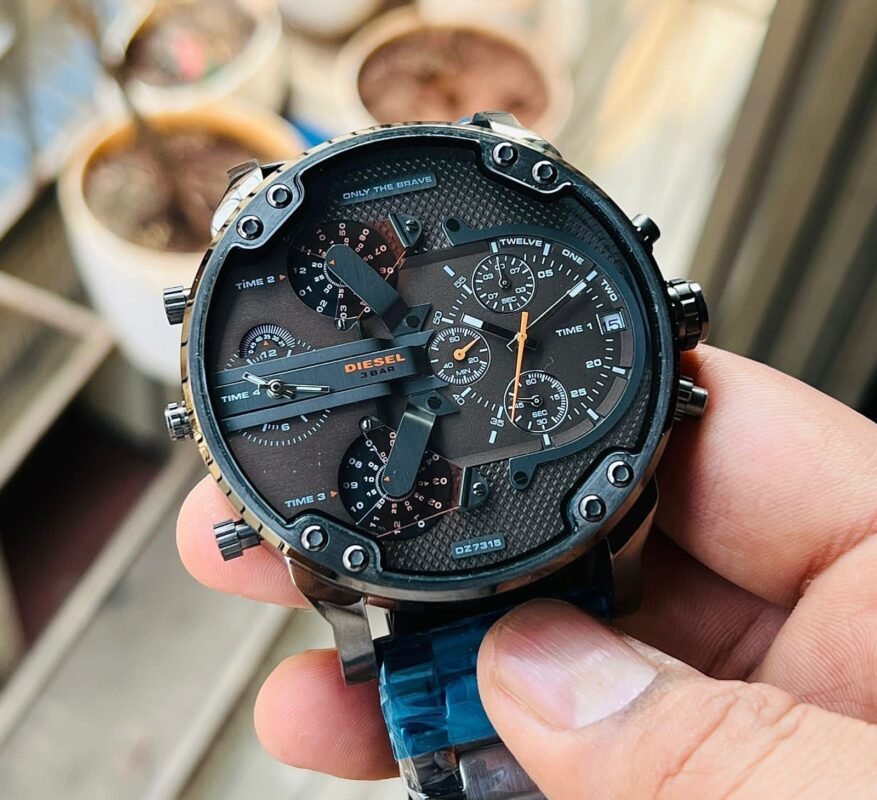 895584eb c068 46d6 b09d ea7bbacbe8ba https://watchstoreindia.com/Shop/diesel-dz7331/