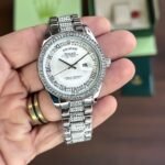 307a8ef6 c7c5 4935 8530 cdea7e63c87b scaled https://watchstoreindia.com/Shop/rolex-zoom-silver/