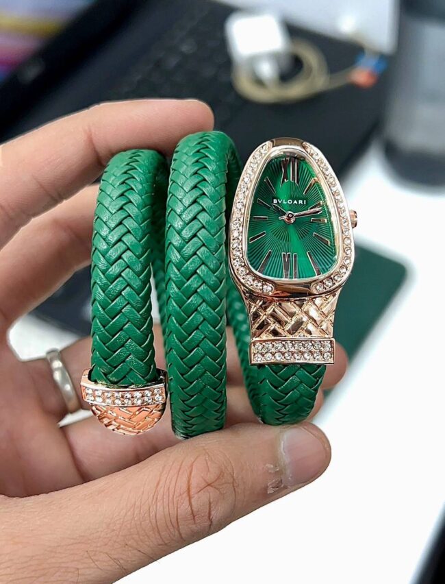 IMG 20240402 162718 235 https://watchstoreindia.com/Shop/bvlgari-serpenti-ever-emerald-green/