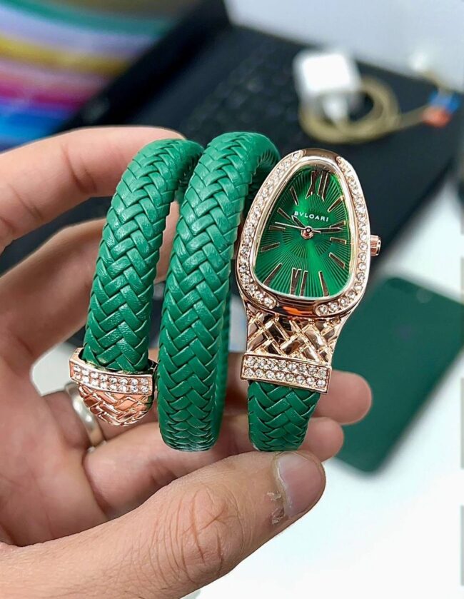 IMG 20240402 162718 939 https://watchstoreindia.com/Shop/bvlgari-serpenti-ever-emerald-green/