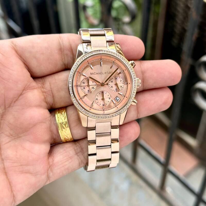 IMG 20240510 195937 508 https://watchstoreindia.com/Shop/michael-kors-ritz-rose-gold-mk6357/