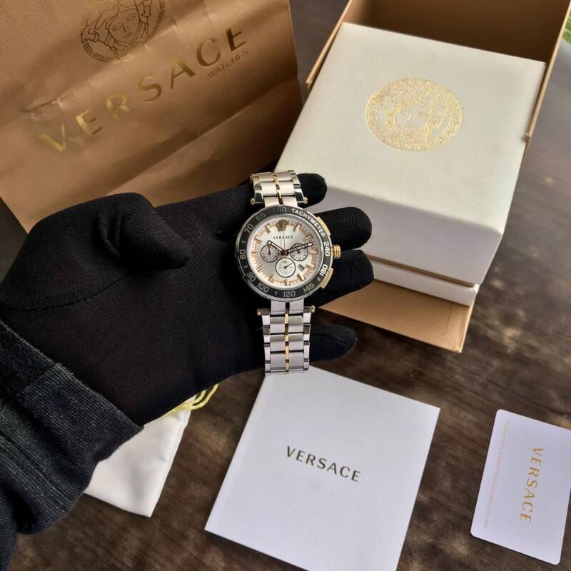 IMG 20240604 220445 099 https://watchstoreindia.com/Shop/versace-vintage-flair/