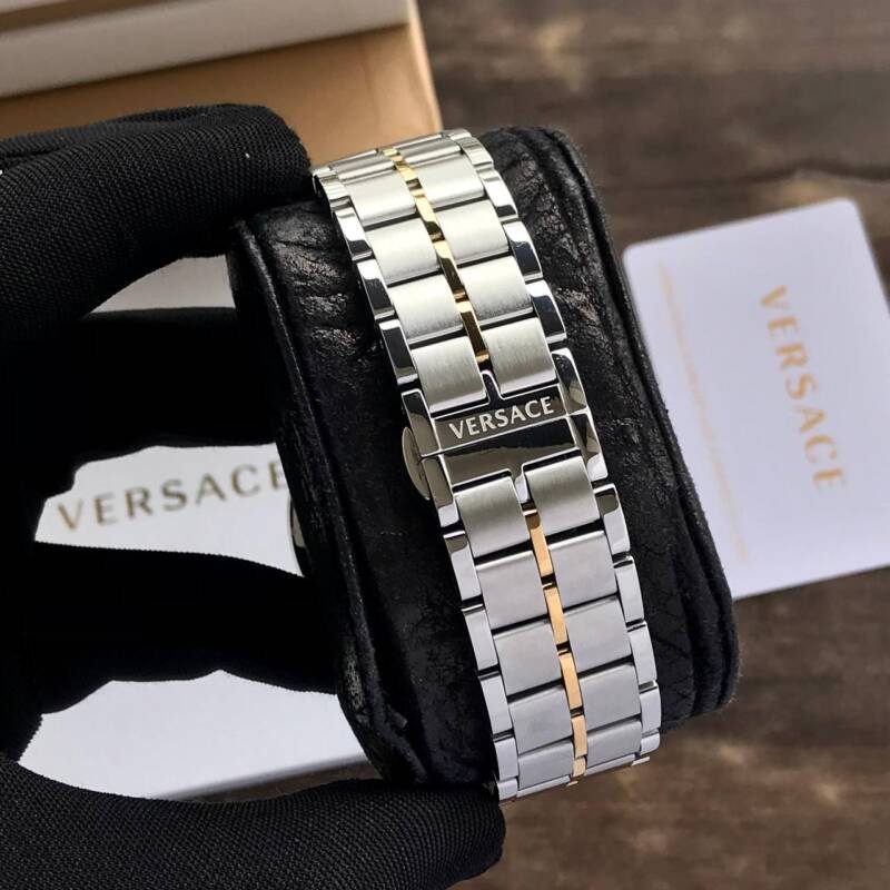 IMG 20240604 220445 853 1 https://watchstoreindia.com/Shop/versace-vintage-flair/