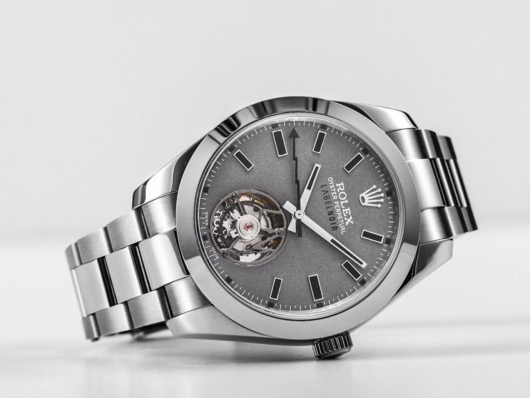 IMG 20240730 200838 300 https://watchstoreindia.com/Shop/rolex-label-noir-milgauss/