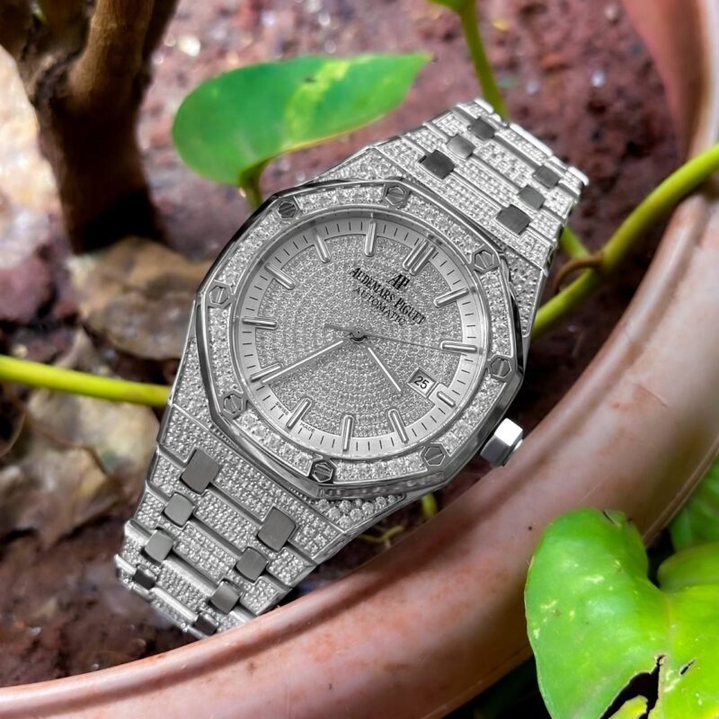 6170270586211778524 https://watchstoreindia.com/Shop/the-royal-oak-premium-diamond/