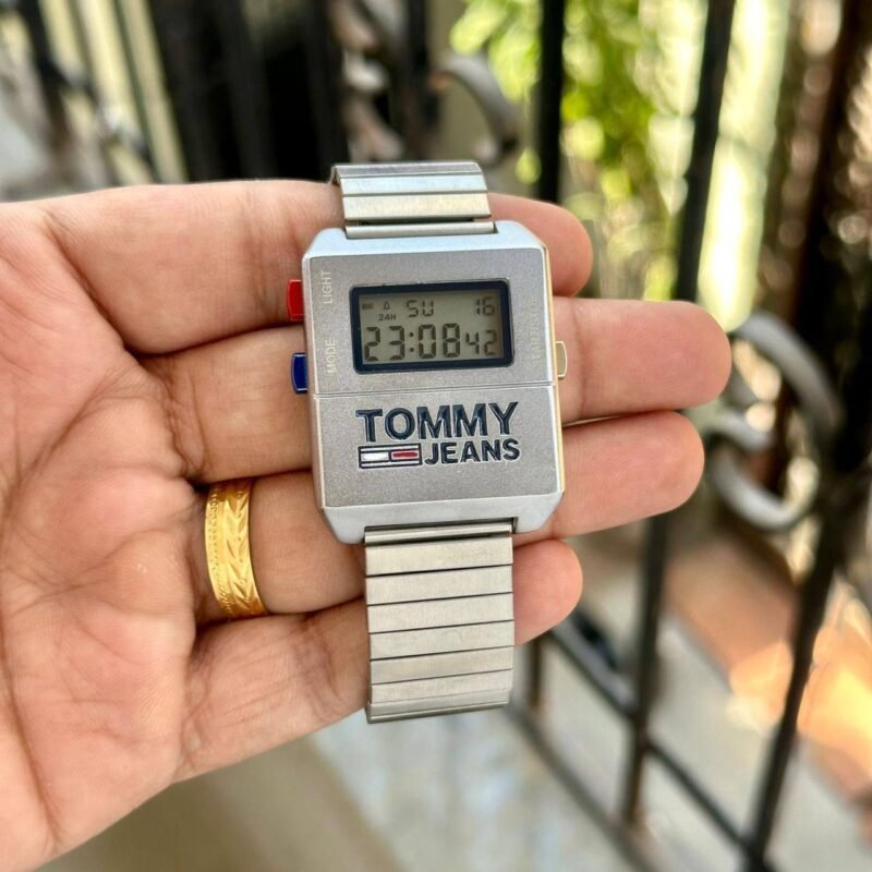 6170270586211778672 https://watchstoreindia.com/Shop/tommy-hilfiger-expedition-digital-3-colors/