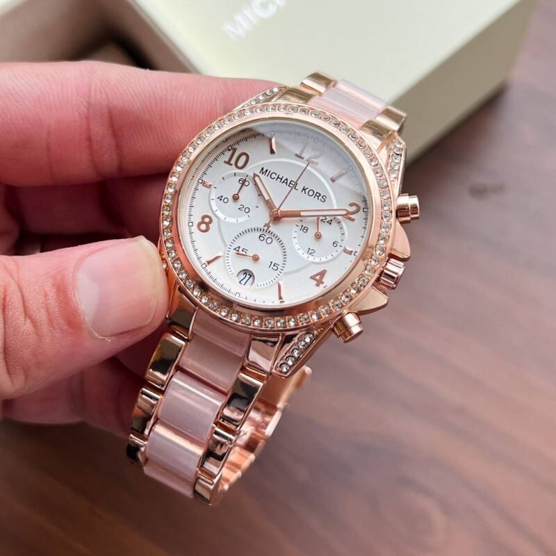 IMG 20240809 213949 801 https://watchstoreindia.com/Shop/michael-kors-cute-rosegold/