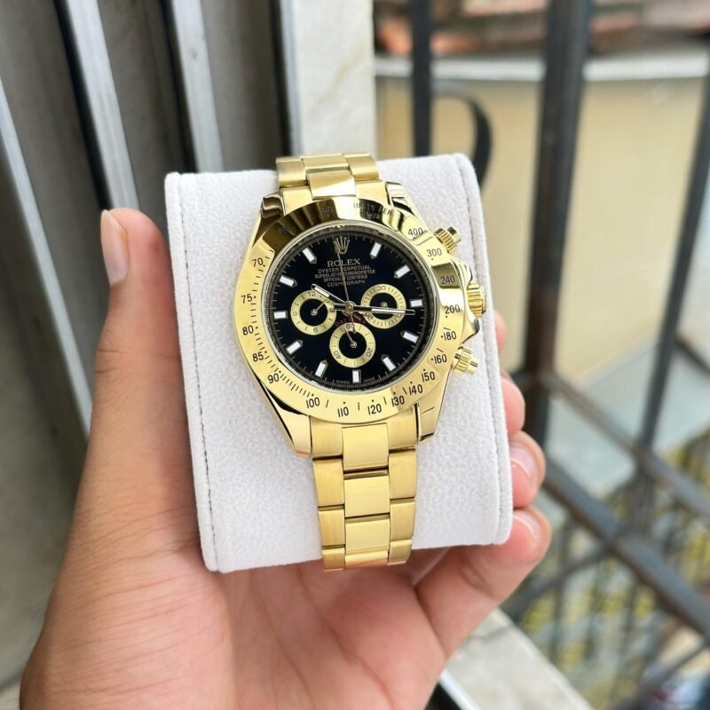 IMG 20240913 WA0090 scaled https://watchstoreindia.com/Shop/rolex-daytona-golden-2/