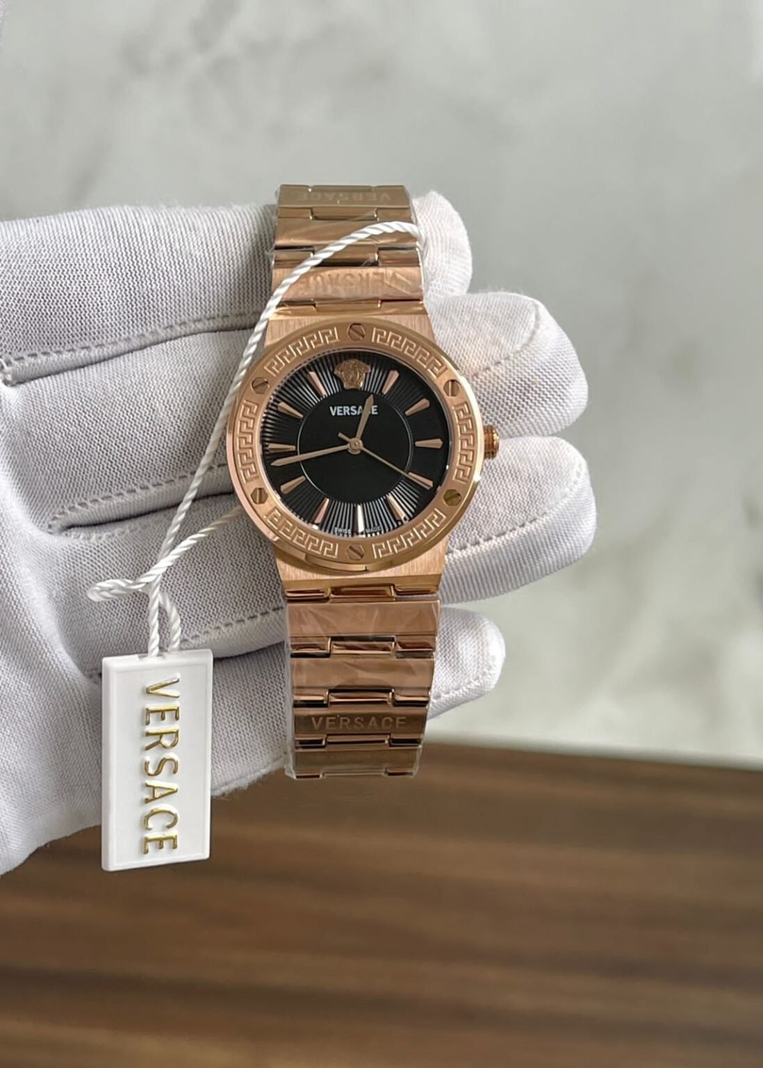 IMG 20240914 WA0138 https://watchstoreindia.com/Shop/versace-greca-logo/