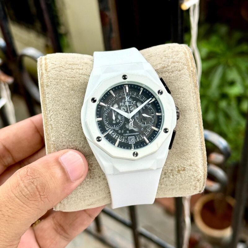 IMG 20240914 WA0214 scaled https://watchstoreindia.com/Shop/hublot-special-classic-aerofusion-white/