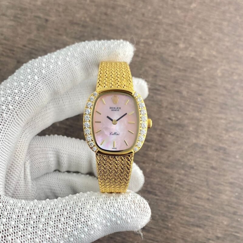 IMG 20240914 WA0284 https://watchstoreindia.com/Shop/rolex-womens-golden/