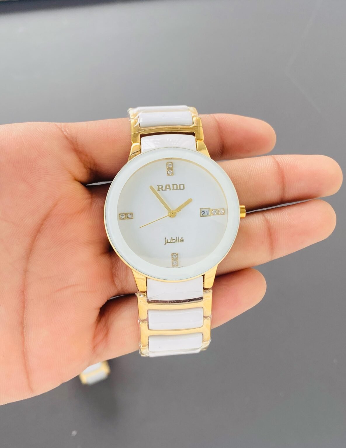 IMG 20240915 WA0090 scaled https://watchstoreindia.com/Shop/rado-centrix-jubile-couple/