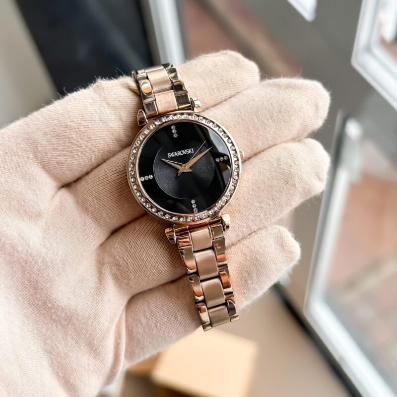 IMG 20240917 WA0019 2 scaled https://watchstoreindia.com/Shop/swarovski-lake-shimmer/