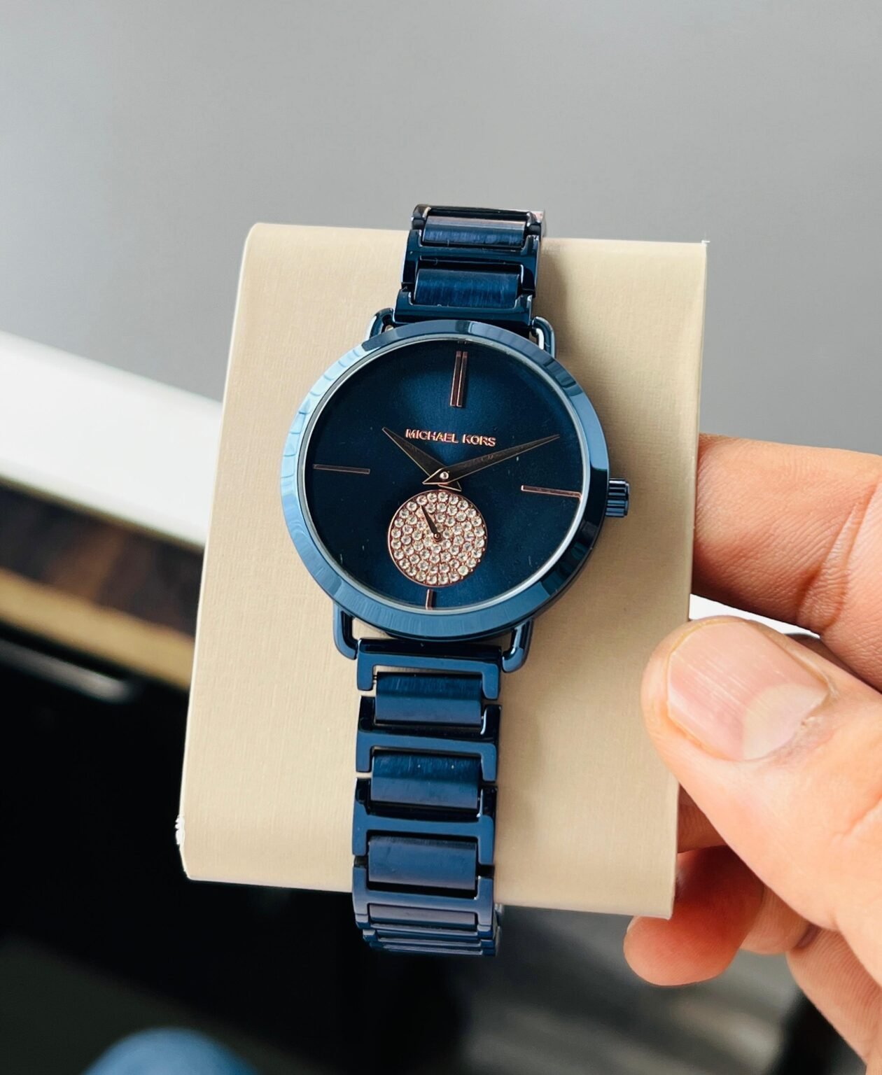 IMG 20240925 WA0035 scaled https://watchstoreindia.com/Shop/michael-kors-portia-blue-mk3680/