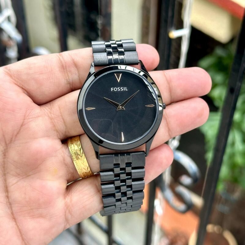 IMG 20240909 164752 624 https://watchstoreindia.com/Shop/fossil-classic-evolutionary/