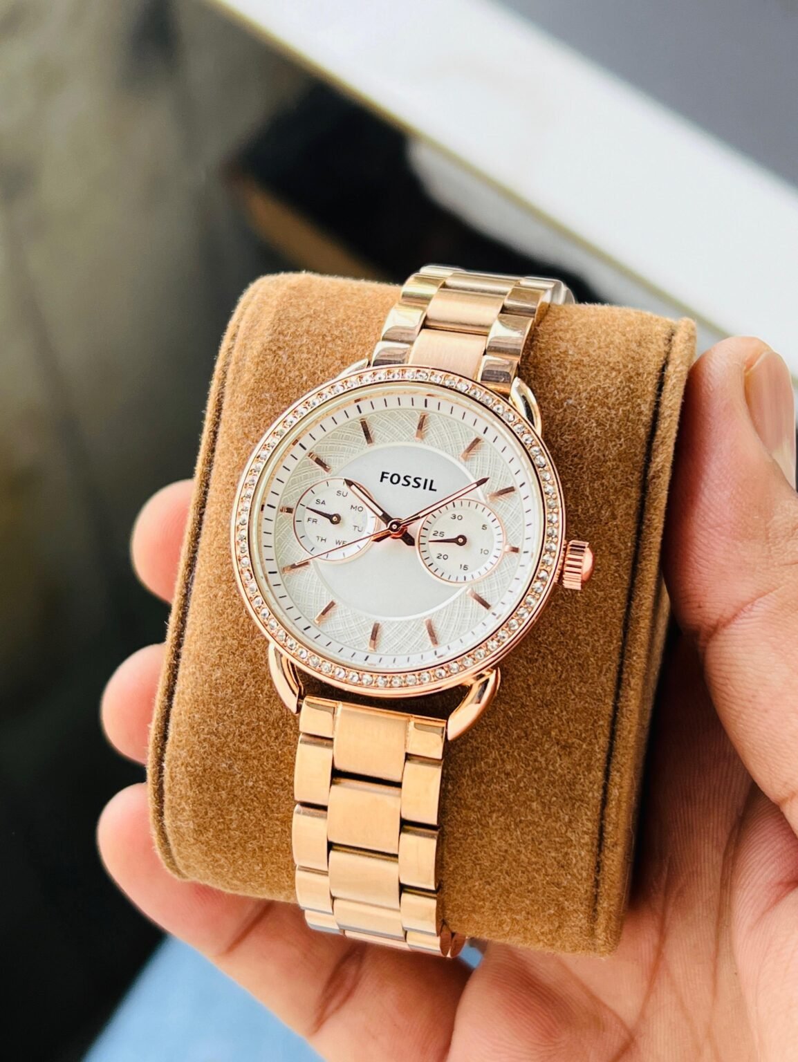 IMG 20241105 WA0015 scaled https://watchstoreindia.com/Shop/fossil-tailor-collection/