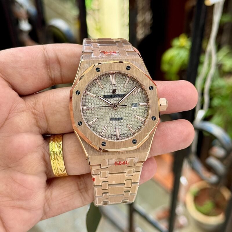 IMG 20241118 WA0051 scaled https://watchstoreindia.com/Shop/audemars-piguet-royal-oak-4/