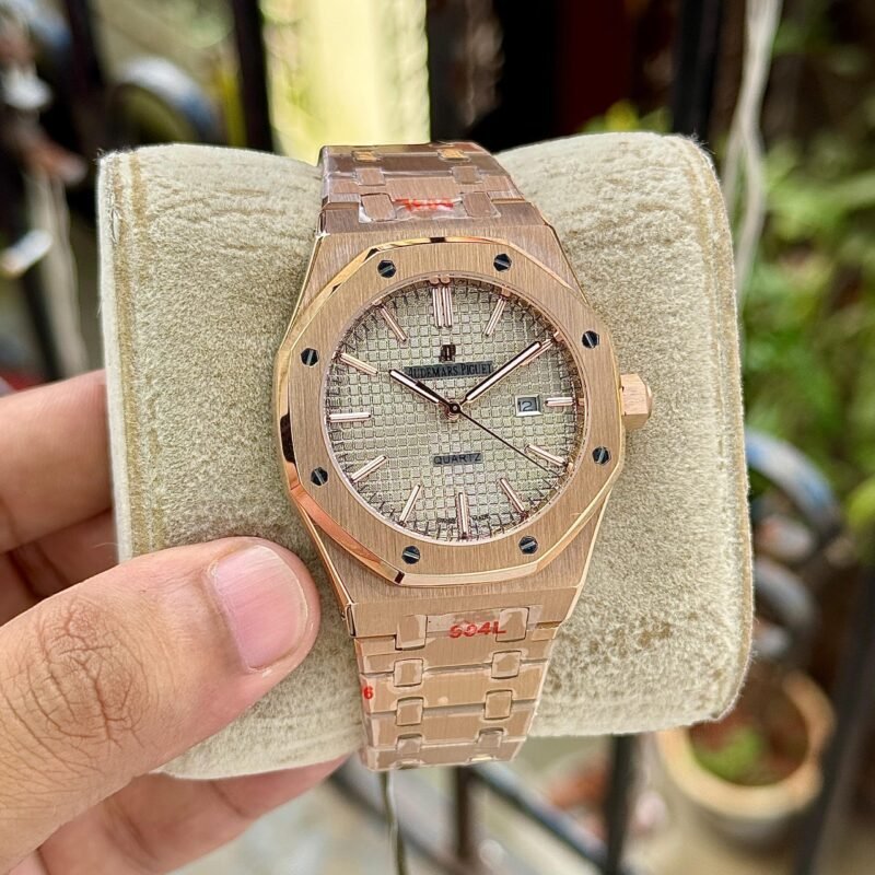 IMG 20241118 WA0053 scaled https://watchstoreindia.com/Shop/audemars-piguet-royal-oak-4/