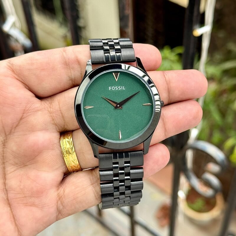 IMG 20241124 WA0101 scaled https://watchstoreindia.com/Shop/fossil-classic-evolutionary-2/