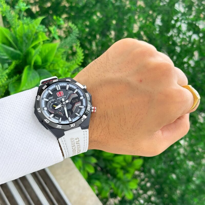 IMG 20241125 WA0096 1 scaled https://watchstoreindia.com/Shop/edifice-casio-honda-type-r/