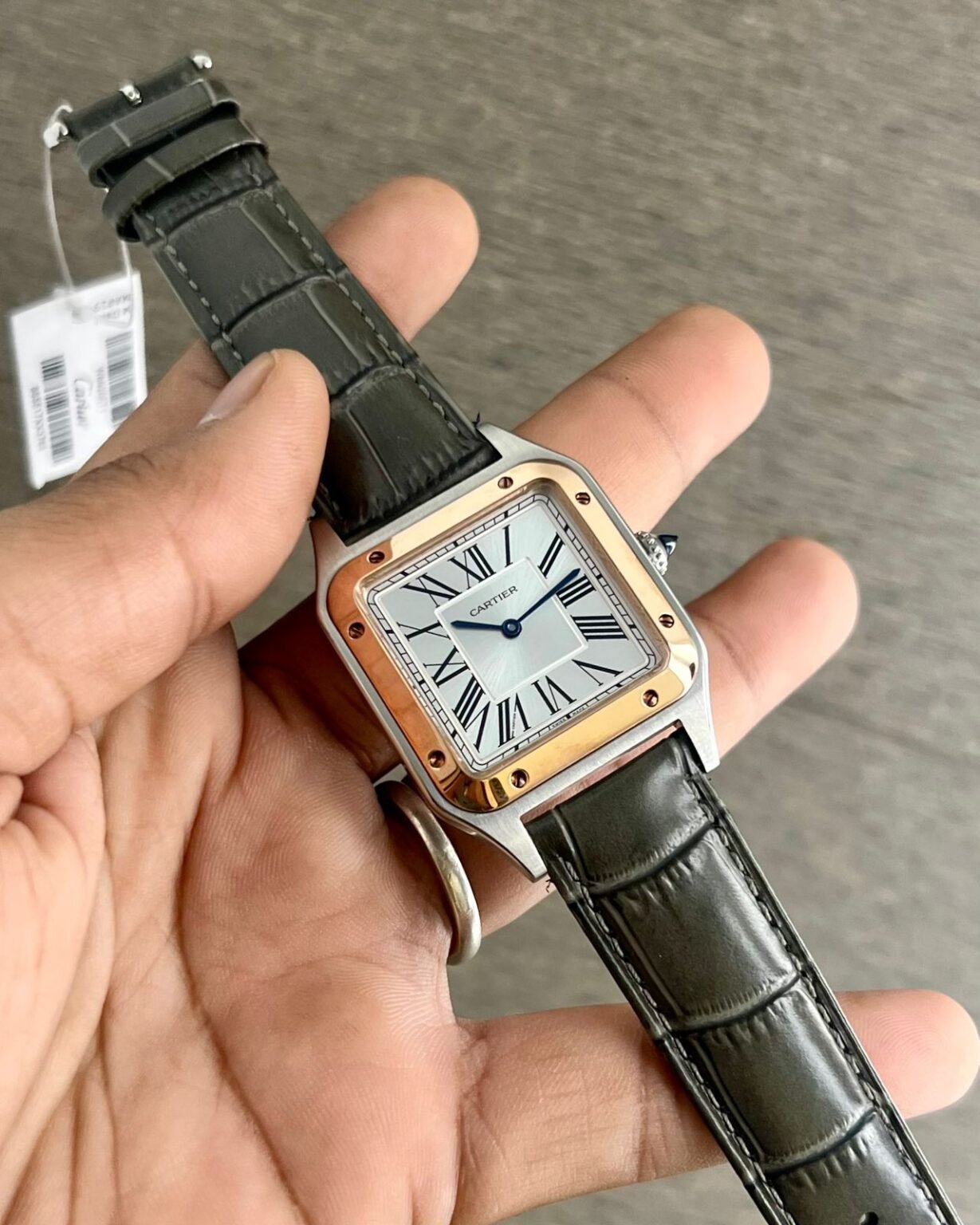 IMG 20241209 WA0024 https://watchstoreindia.com/Shop/cartier-santos-watch/