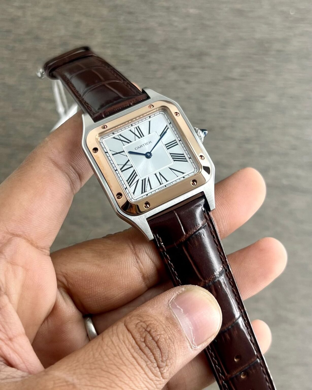 IMG 20241209 WA0033 https://watchstoreindia.com/Shop/cartier-santos-gents/