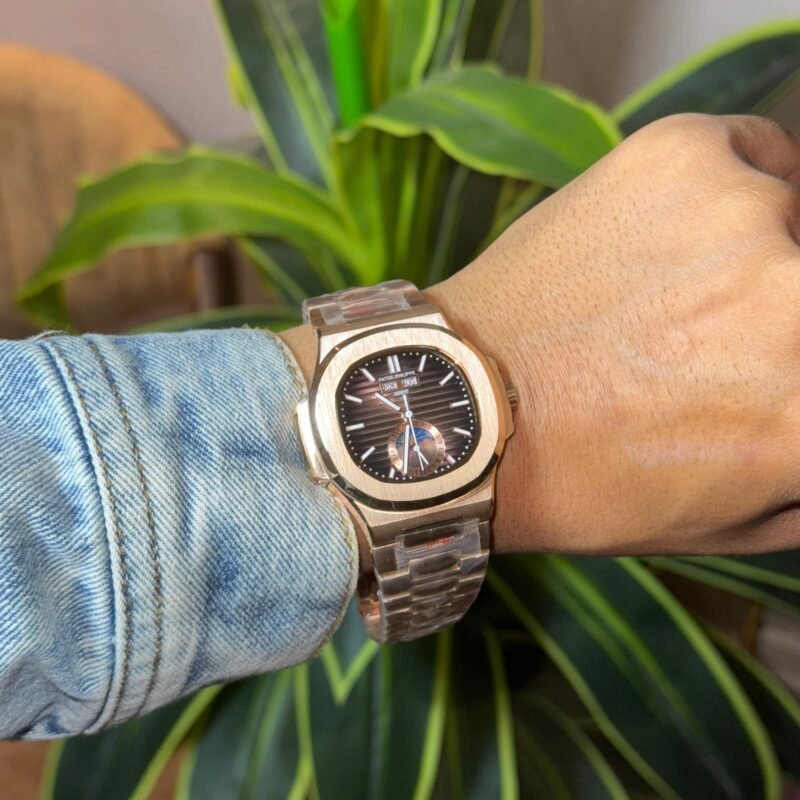 IMG 20241211 WA0024 scaled https://watchstoreindia.com/Shop/patek-philippe-nautilus-moonface/