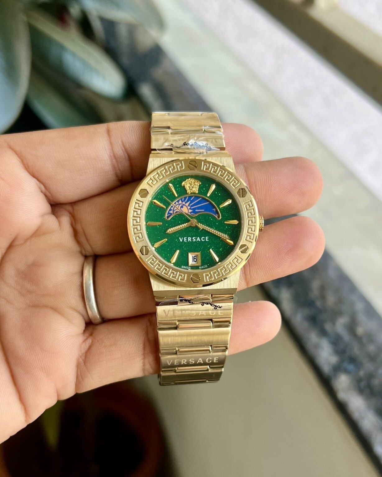 IMG 20241215 WA0049 https://watchstoreindia.com/Shop/versace-swiss-steel-analogue/