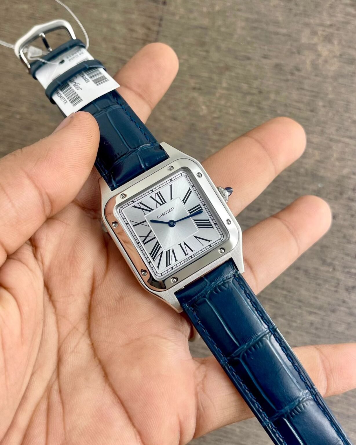 IMG 20241215 WA0069 https://watchstoreindia.com/Shop/cartier-santos-dumont-2/