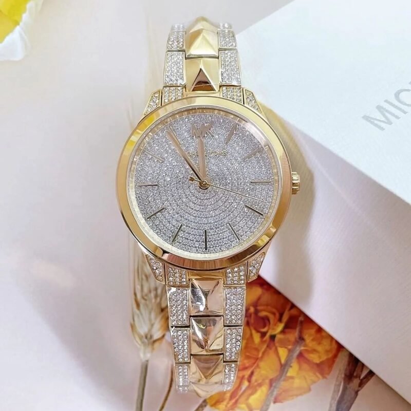 IMG 20241216 WA0047 https://watchstoreindia.com/Shop/michael-kors-runway-mercer-mk6715/