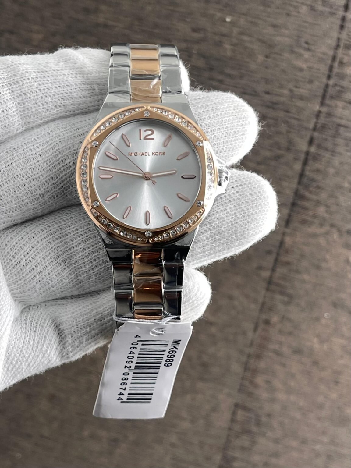 IMG 20241217 WA0016 scaled https://watchstoreindia.com/Shop/michael-kors-pour-femme/