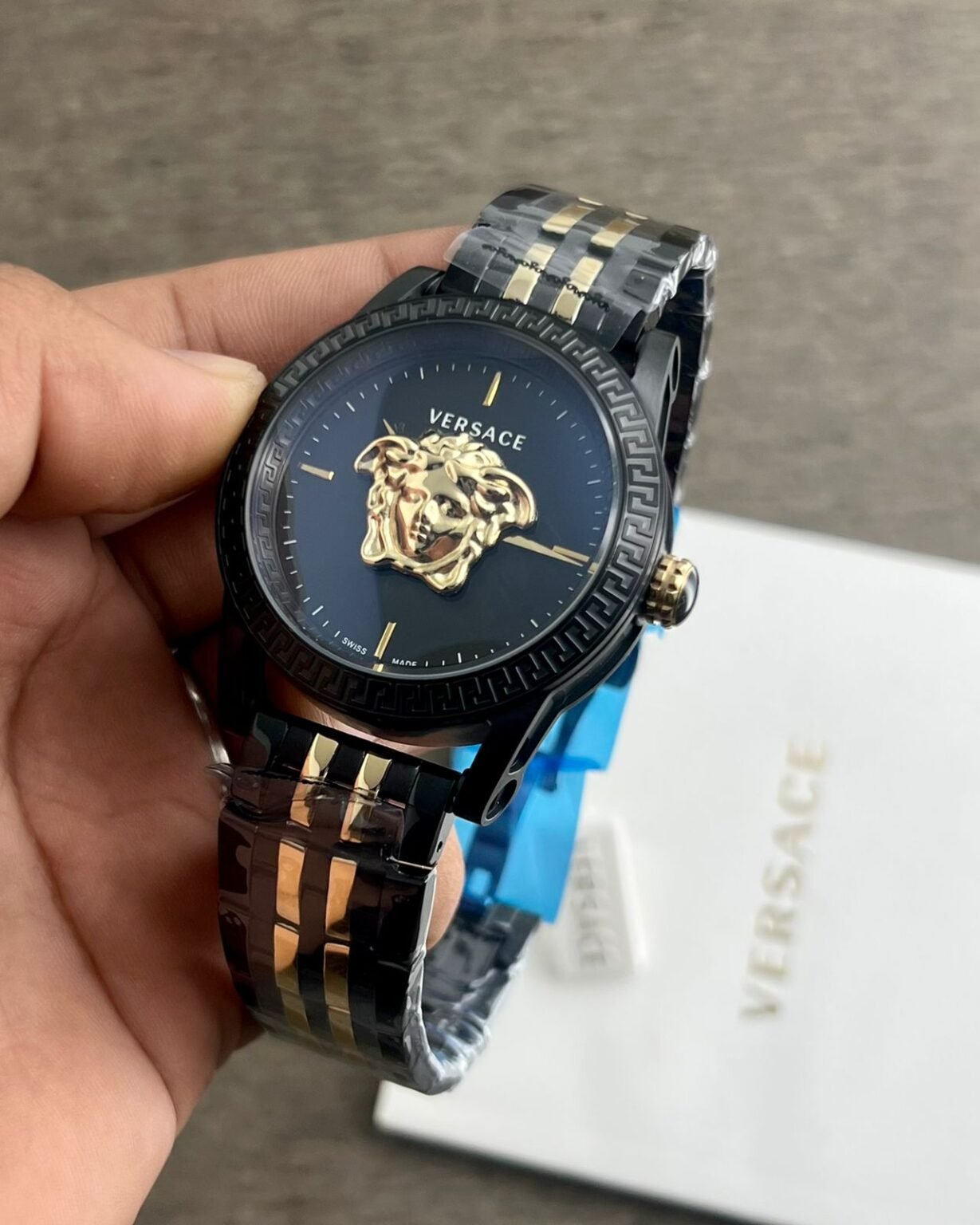 IMG 20241217 WA0030 https://watchstoreindia.com/Shop/versace-palazzo-empire/