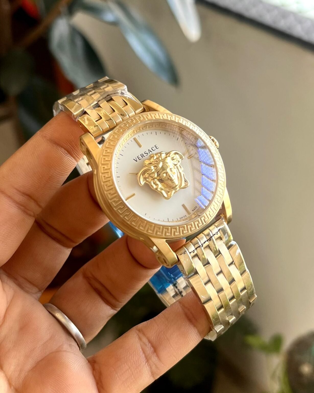 IMG 20241222 WA0014 https://watchstoreindia.com/Shop/versace-palazzo-empire-2/