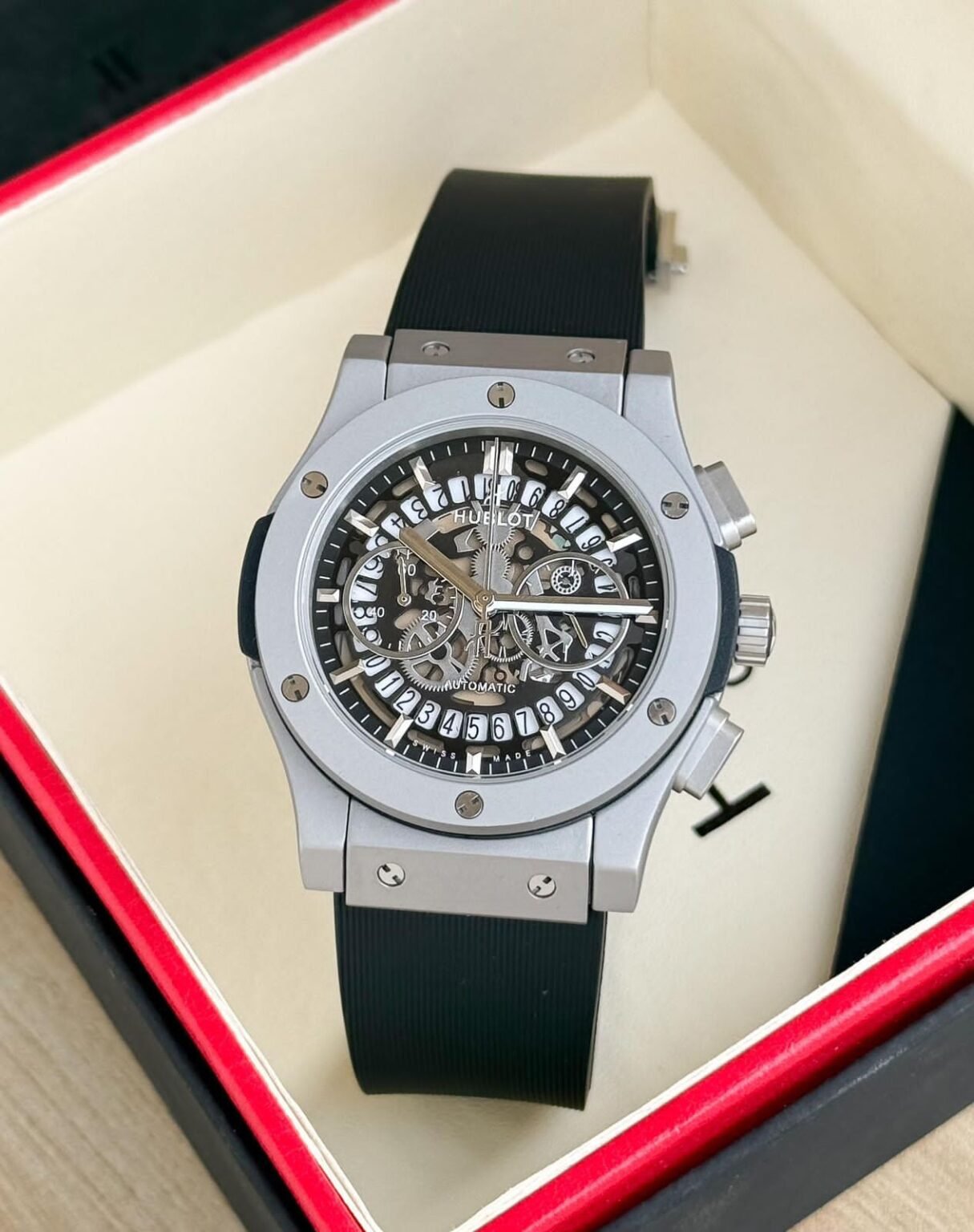 IMG 20241226 WA0055 https://watchstoreindia.com/Shop/hublot-big-bang-fusion/