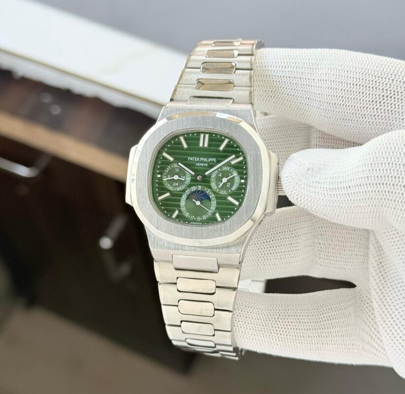 IMG 20250123 WA0060 scaled https://watchstoreindia.com/Shop/patek-philippe-exclusive-nautilus-2/