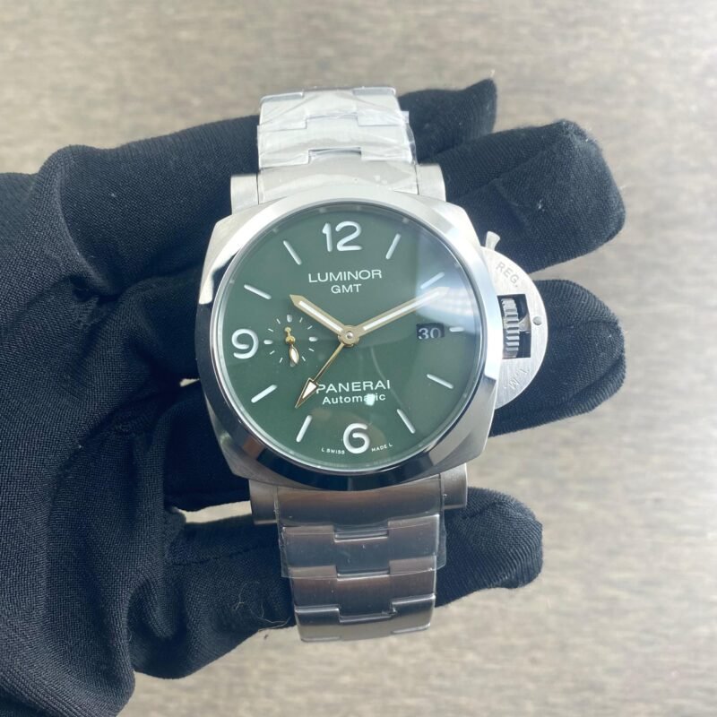 IMG 20250203 WA0016 scaled https://watchstoreindia.com/Shop/luminor-panerai-gmt-original/