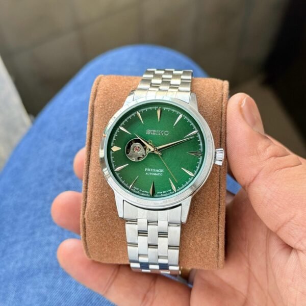 464ce8c7 b939 4dc0 acd6 8ebe0d7b274d scaled https://watchstoreindia.com/first-copy-watches-in-ahmedabad/