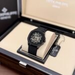 PATEK PHILIPPE AQUANAUT PREMIUM AUTOMATIC - Image 4