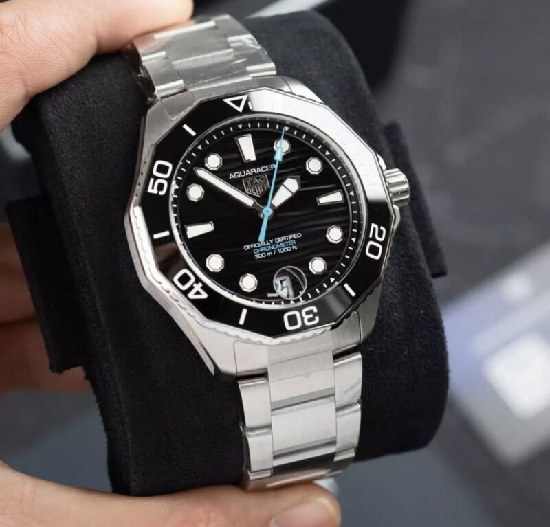 1000024461 https://watchstoreindia.com/Shop/tag-heuer-aquaracer-professional-300-premium/