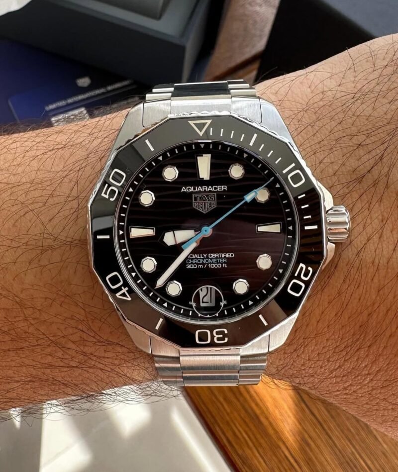 1000024464 https://watchstoreindia.com/Shop/tag-heuer-aquaracer-professional-300-premium/