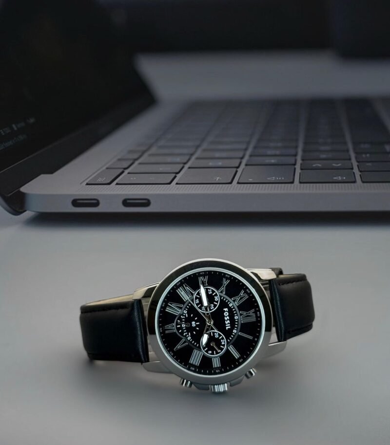 1000025361 https://watchstoreindia.com/Shop/fossil-fsb-trendy-7a-black/