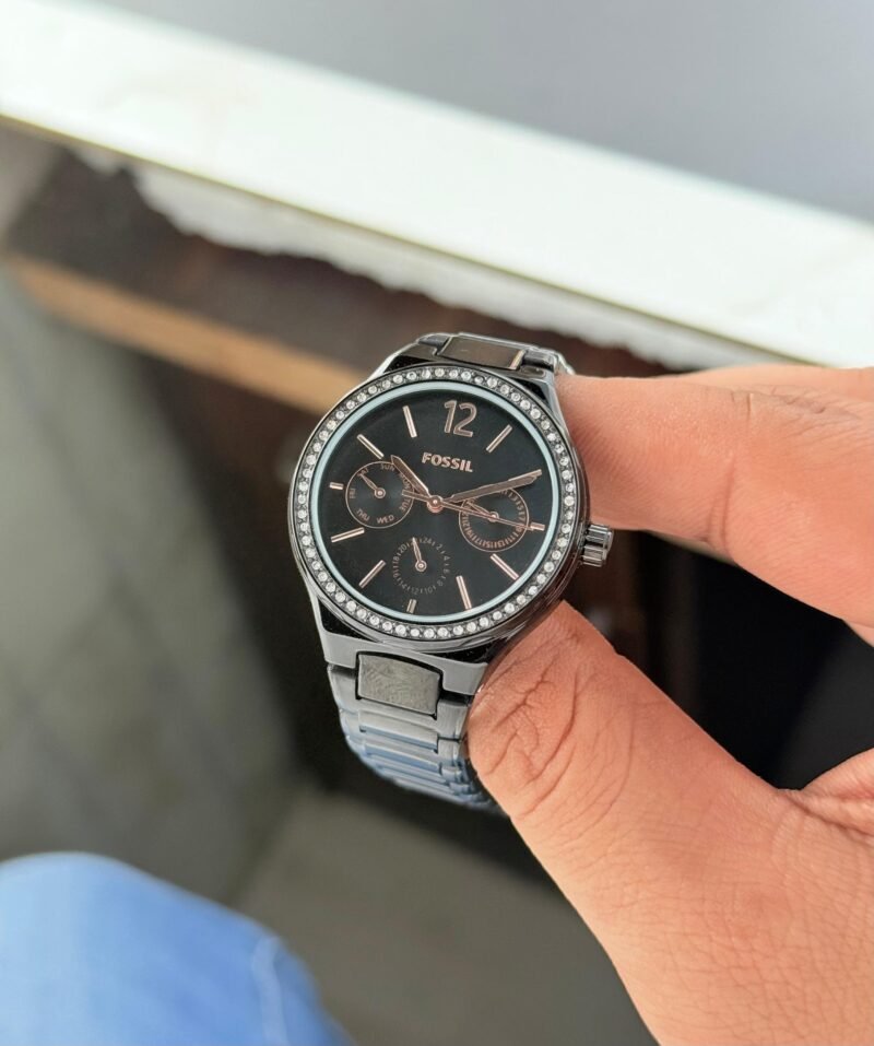 1000028081 scaled https://watchstoreindia.com/Shop/fossil-eevie-7aa-premium-black-dial/
