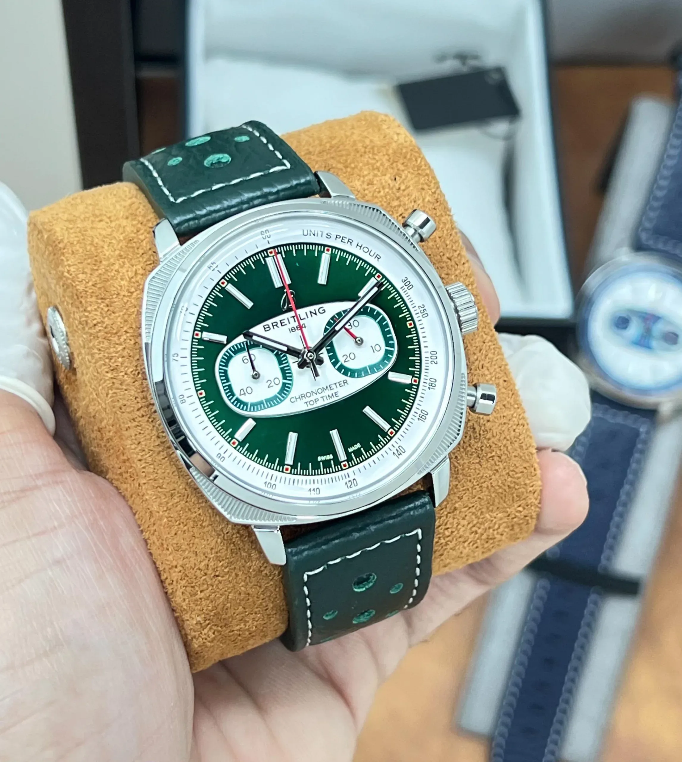 BREITLING TOP TIME B01 RACING 10AA ULTRA PREMIUM - Image 1