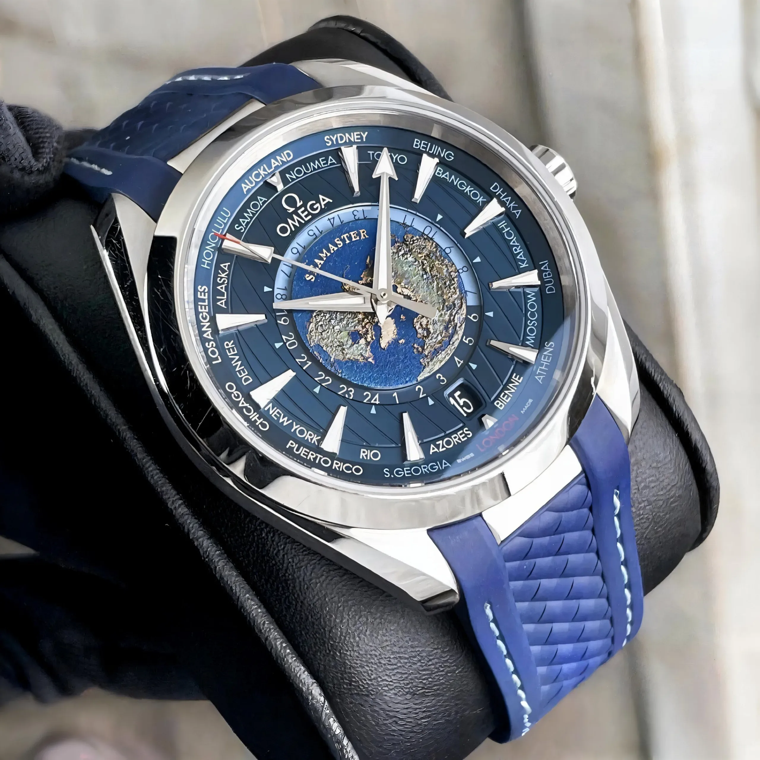 2025/10/1000048440-jpg.webp OMEGA AQUATERRA WORLDTIMER AUTOMATIC BLUE - Image 1