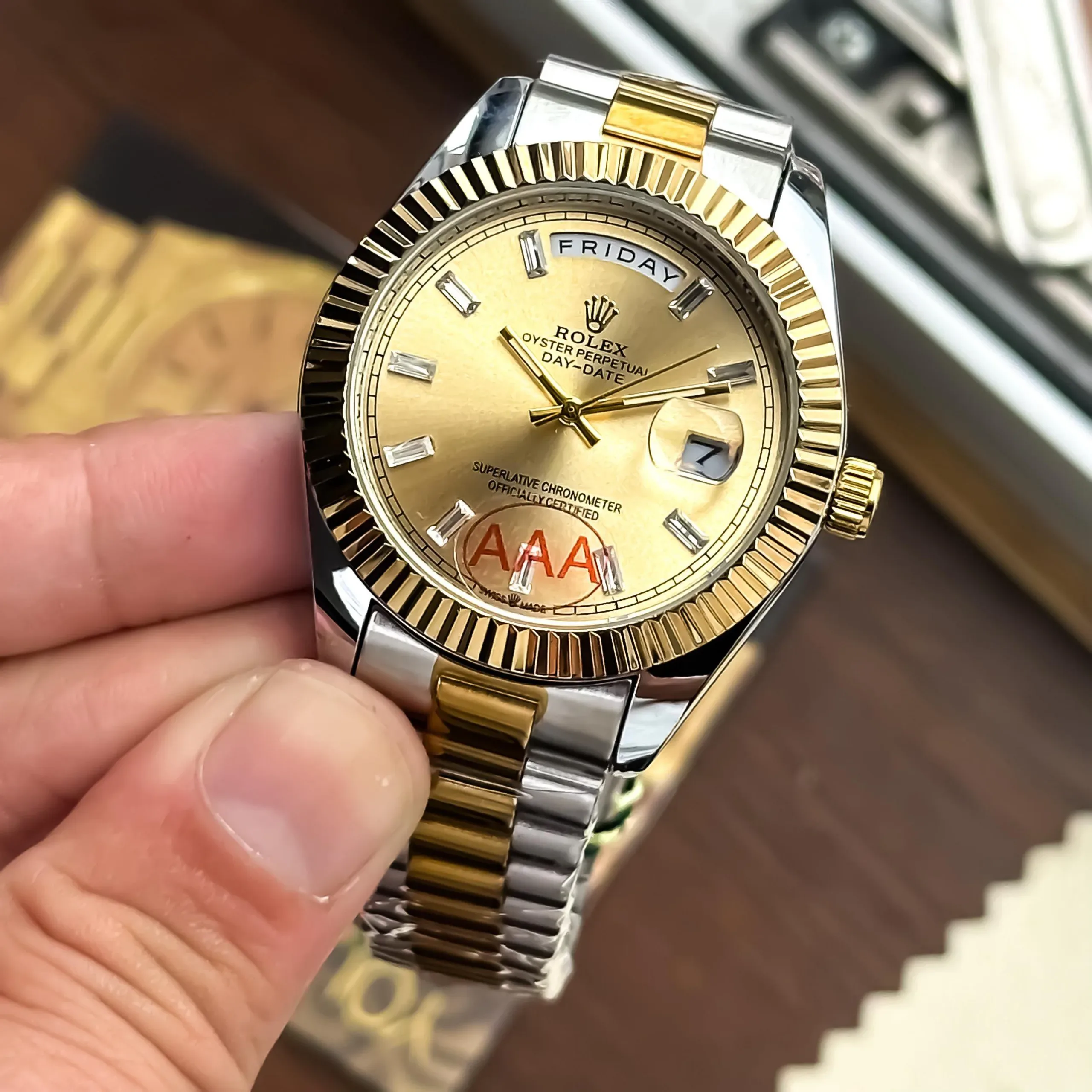 ROLEX DAY-DATE CLASSIC 7A ORIGINAL GOLDEN DIAL - Image 4