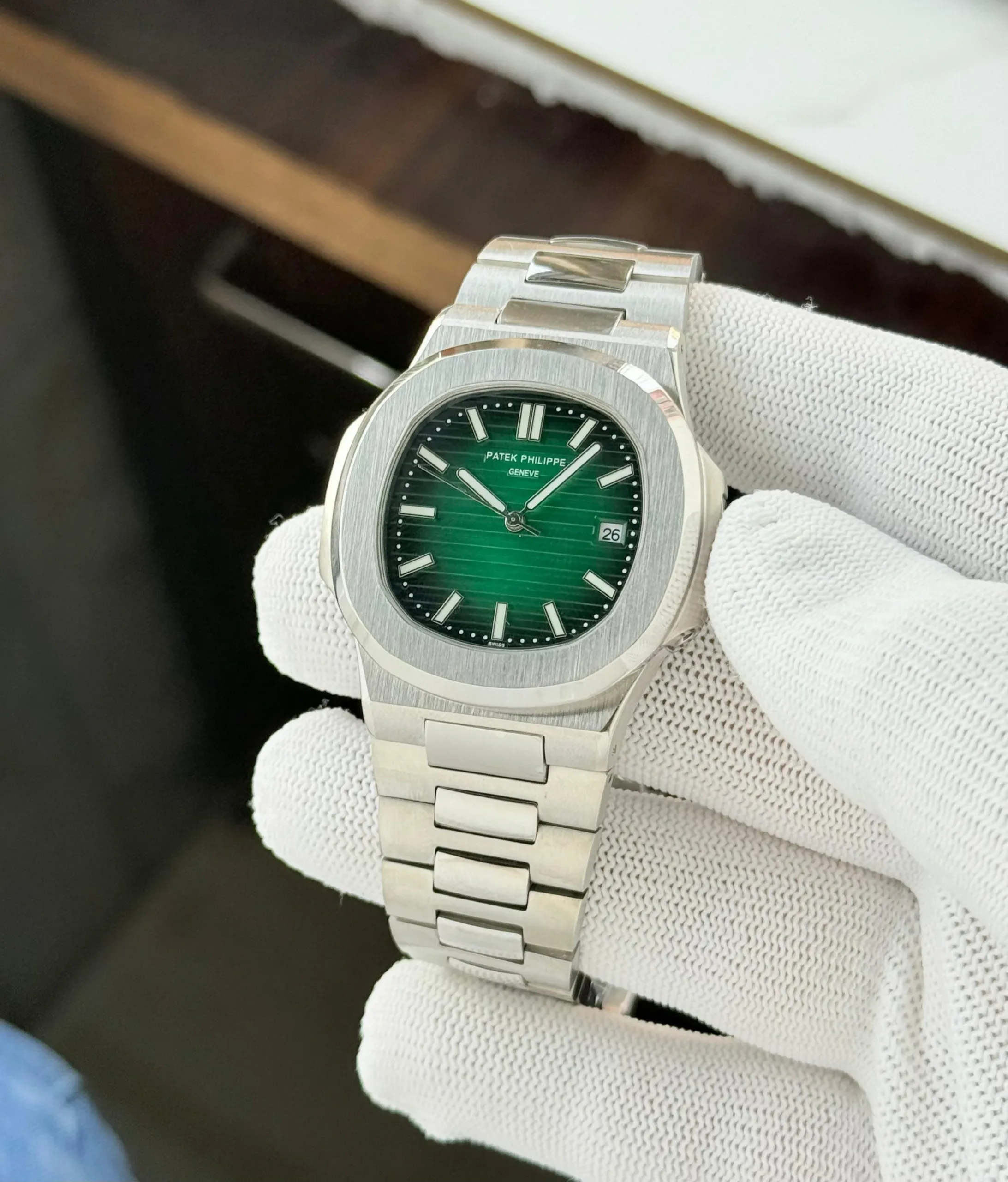 PATEK PHILIPPE TIFFANY &CO NAUTILUS GREEN DIAL - Image 2