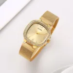 GUESS STAINLESS STEEL SQUARE CASE 7AA GOLD - Image 3