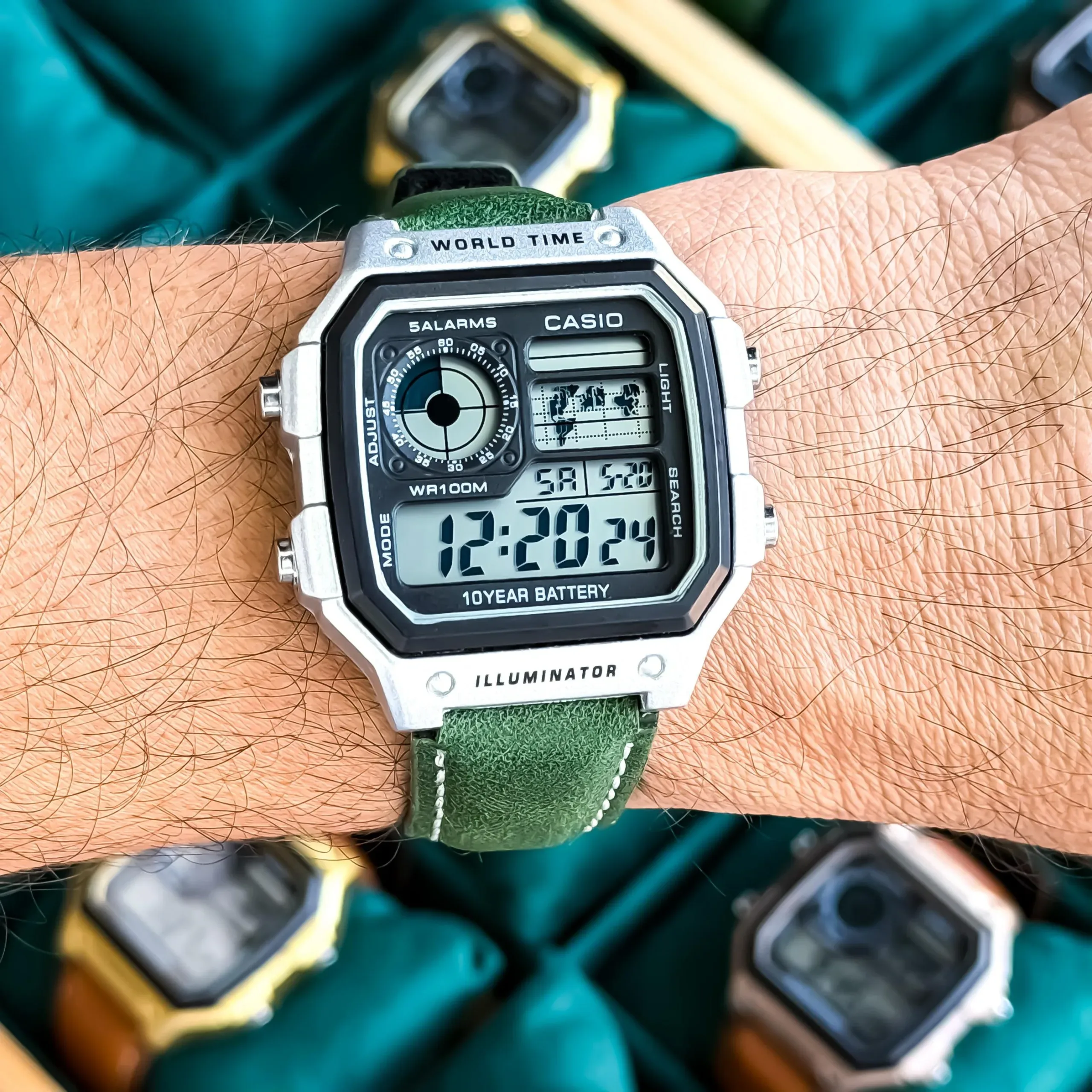 CASIO ROYALE AE-1200WHL-5AV STAINLESS STEEL 7AA PREMIUM - Image 3